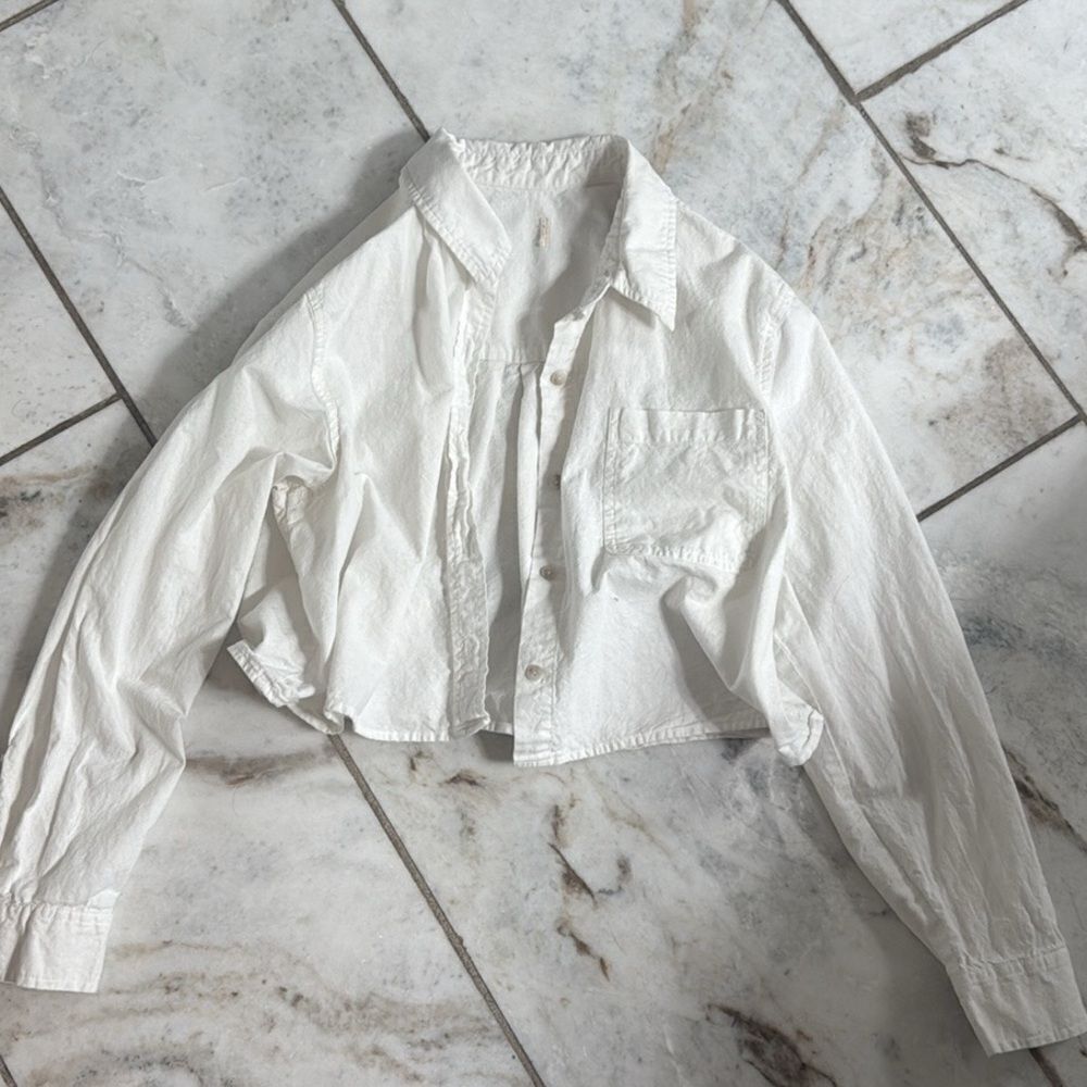 White crop button up - Picture 2 of 2